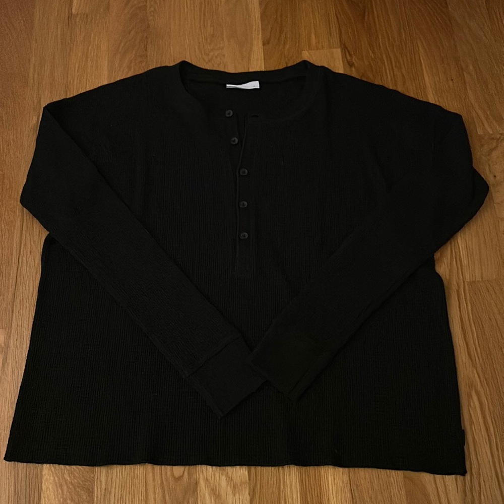 Aritzia TNA Waffle Knit Henley - BRAND NEW W/O TAGS